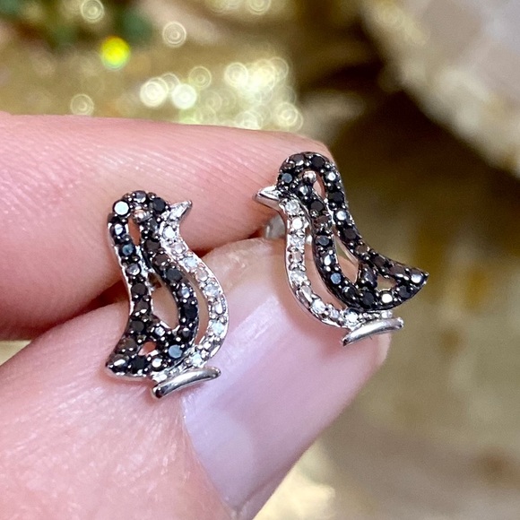 Genuine 0.25 Carat Black Diamond Penguin Studs ~ Diamond Stud Earrings - Picture 2 of 12